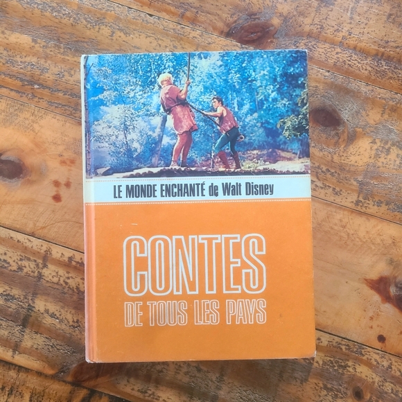 Disney Other - 📙LE MONDE ENCHANTÉ from WALT DISNEY